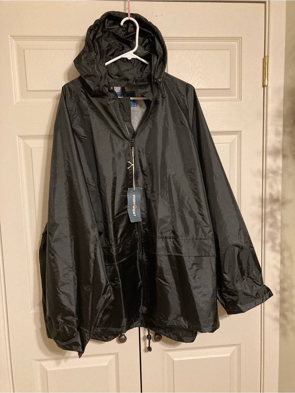 Portwest Black Hooded Raincoat - Lightweight Water-Resistant Shell size 4X